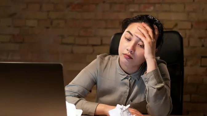 Efek Stres Terhadap Kulit yang Menyebabkan Penuaan Dini dan Kulit Kusam