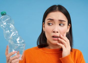 8 Tanda Dehidrasi yang Sering Terlupakan dan Perhatikan Warna Urine