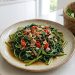 Resep Tumis Daun Ubi Sederhana dengan Bawang dan Cabai untuk Nasi Hangat